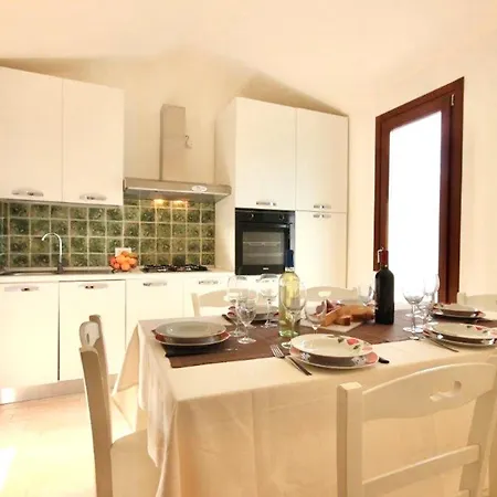 Lägenhetshotell With Private Pool In Just 500 Meters From The Sea Costa Rei