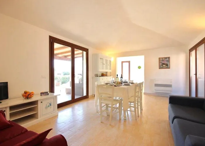 Apartmanhotel With Private Pool In Just 500 Meters From The Sea Costa Rei