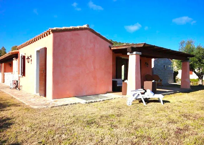 Apartmanhotel With Private Pool In Just 500 Meters From The Sea Costa Rei